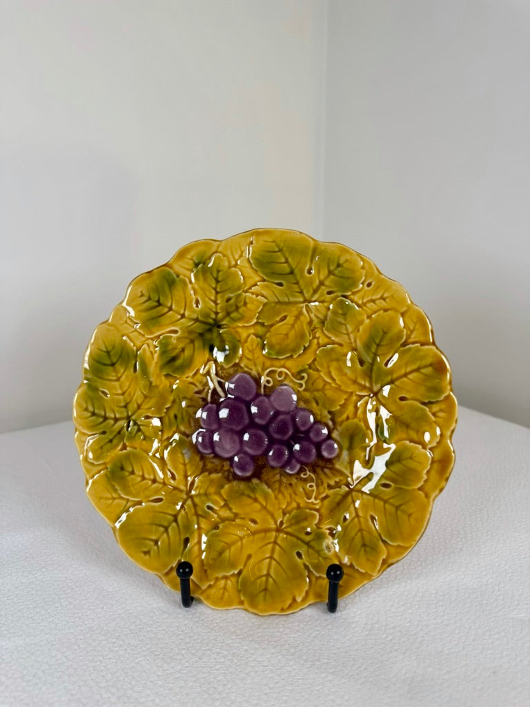 Set of 13 Sarguemines French Majolica Fruit Plates, circa 1900