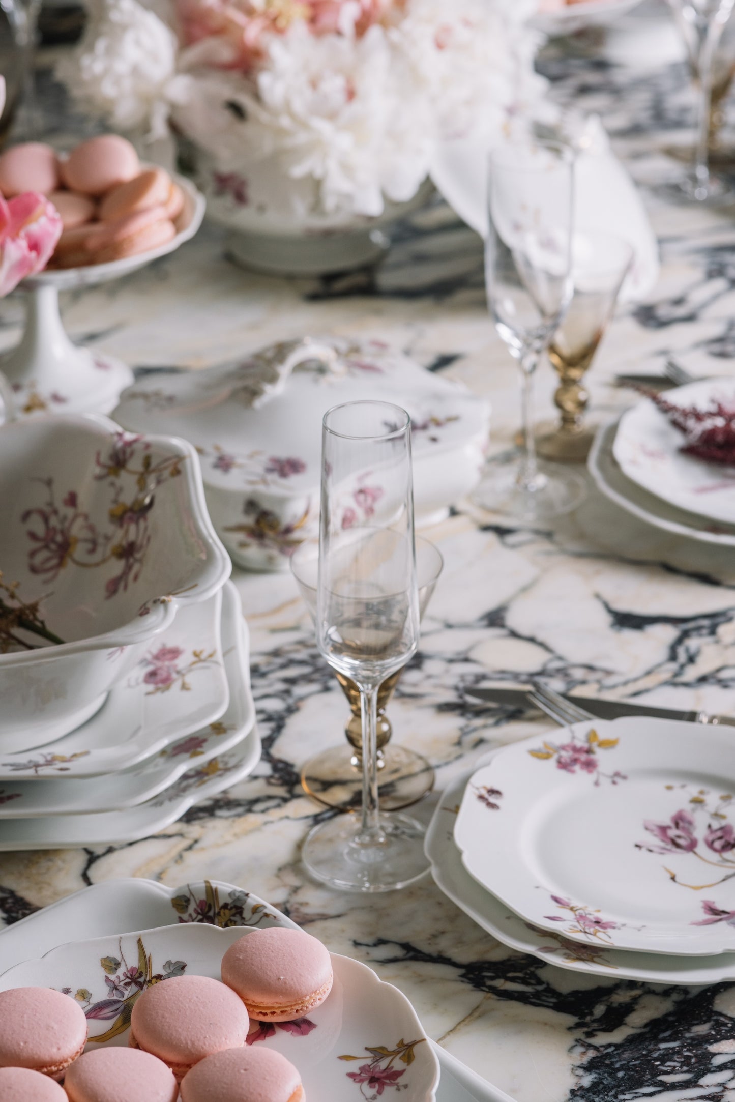 Large dinnerware set, Havilland Limoges, circa 1920