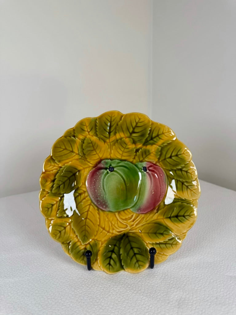 Set of 13 Sarguemines French Majolica Fruit Plates, circa 1900