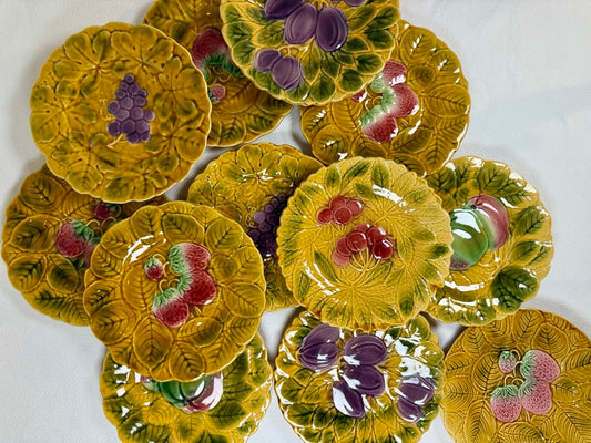 Set of 13 Sarguemines French Majolica Fruit Plates, circa 1900